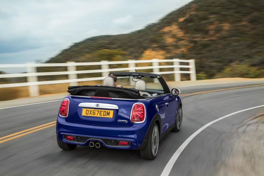  Mini Cooper S Cabrio (F57) 2018 года  (WW) (фото 154 из 222)